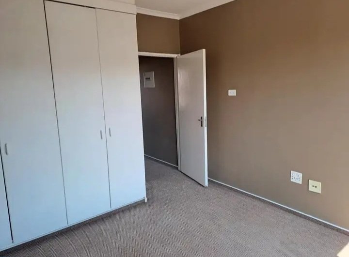 2 Bedroom Property for Sale in Birchleigh Gauteng
