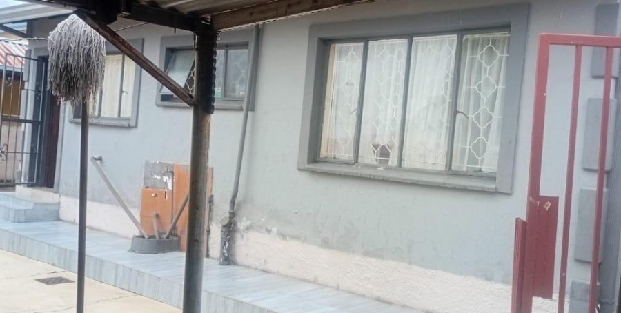 To Let 2 Bedroom Property for Rent in Soshanguve AA Gauteng