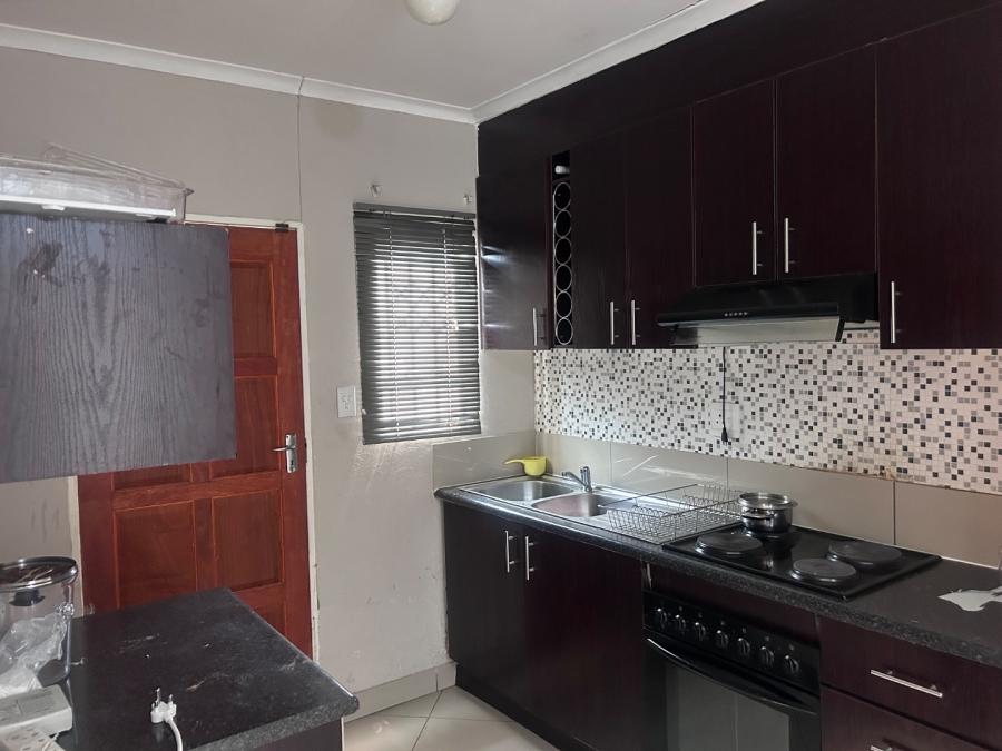 To Let 3 Bedroom Property for Rent in Blue Hills Gauteng
