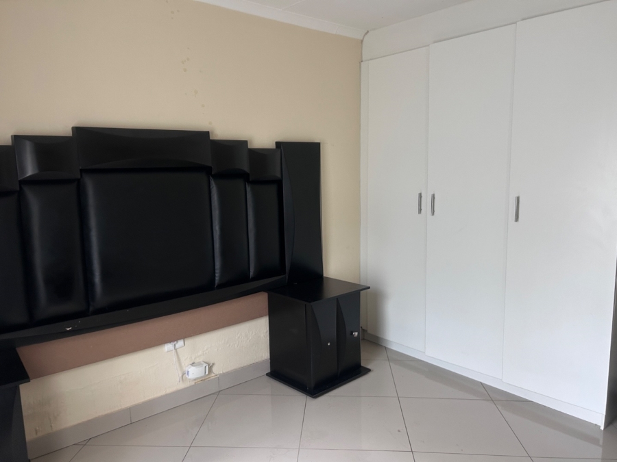To Let 3 Bedroom Property for Rent in Blue Hills Gauteng