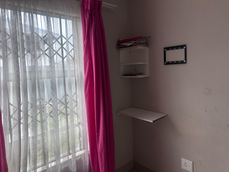 To Let 3 Bedroom Property for Rent in Blue Hills Gauteng