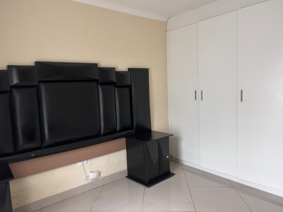 To Let 3 Bedroom Property for Rent in Blue Hills Gauteng