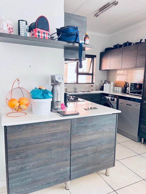 3 Bedroom Property for Sale in Greenstone Crest Gauteng