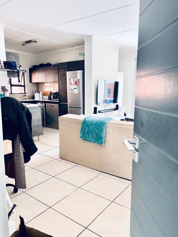 3 Bedroom Property for Sale in Greenstone Crest Gauteng