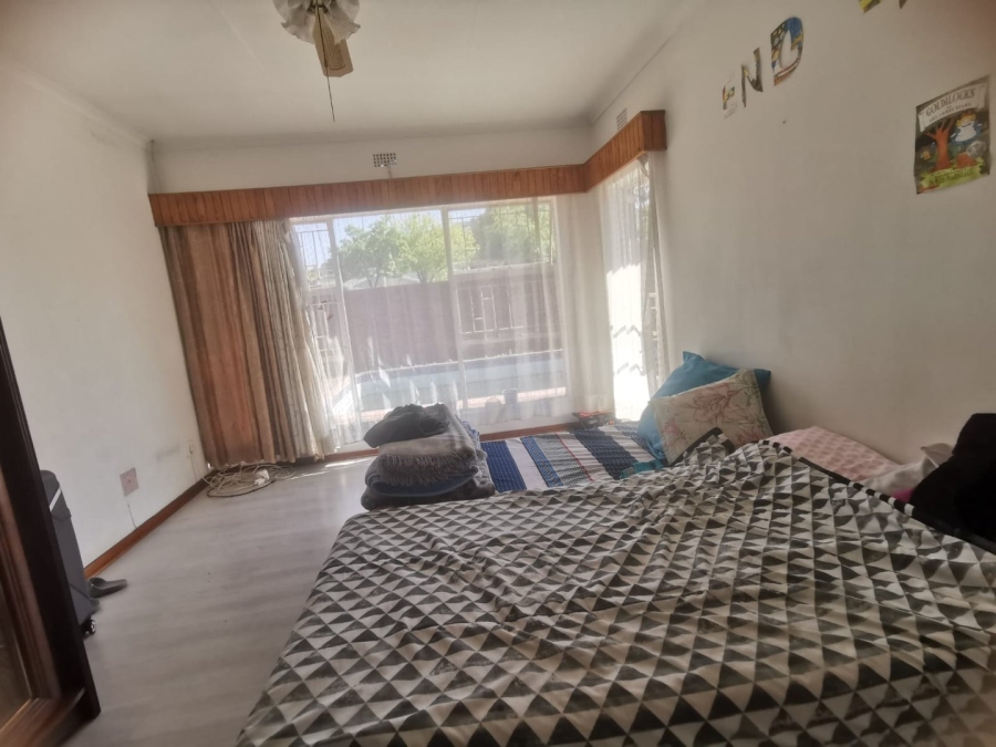4 Bedroom Property for Sale in Mulbarton Gauteng