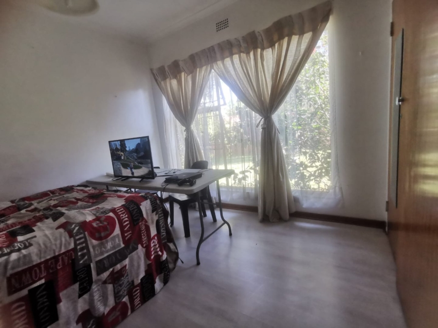 4 Bedroom Property for Sale in Mulbarton Gauteng