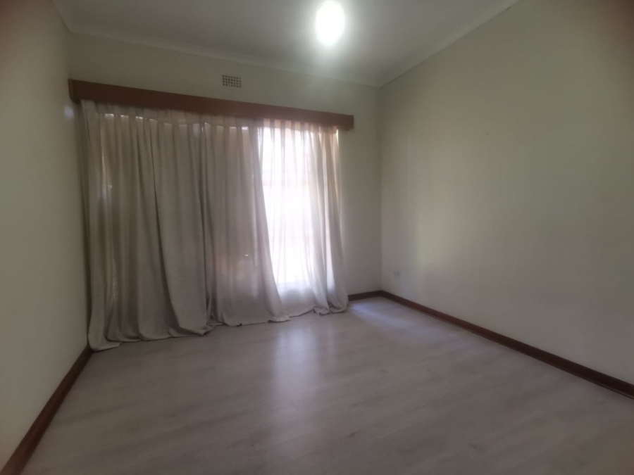 4 Bedroom Property for Sale in Mulbarton Gauteng