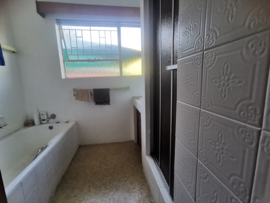 4 Bedroom Property for Sale in Mulbarton Gauteng