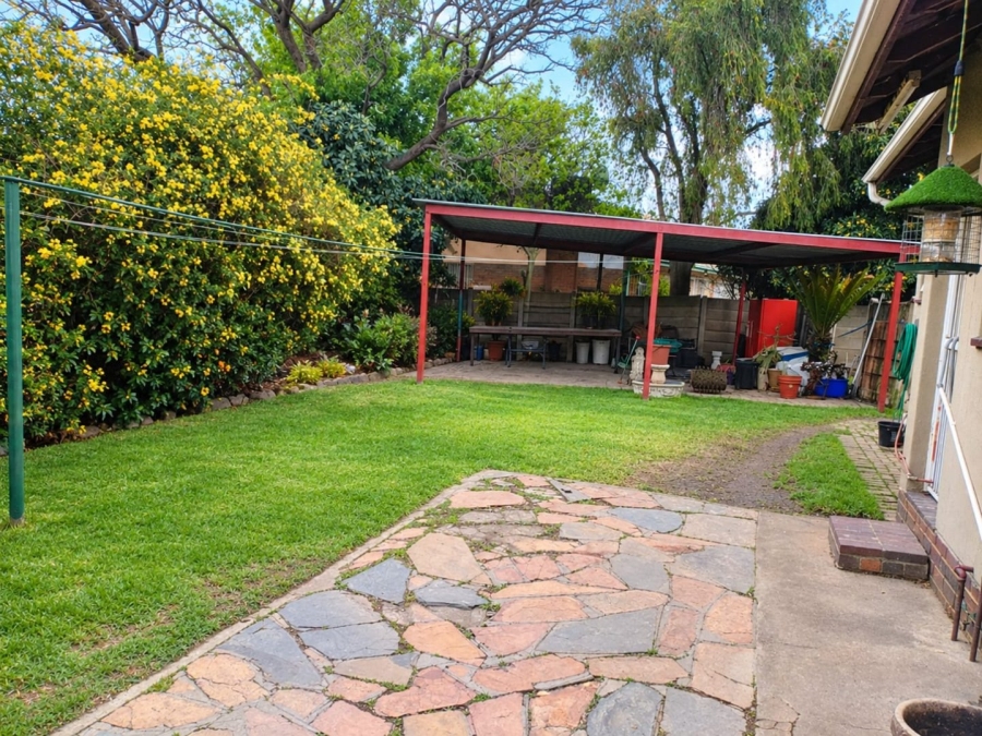3 Bedroom Property for Sale in Selcourt Gauteng