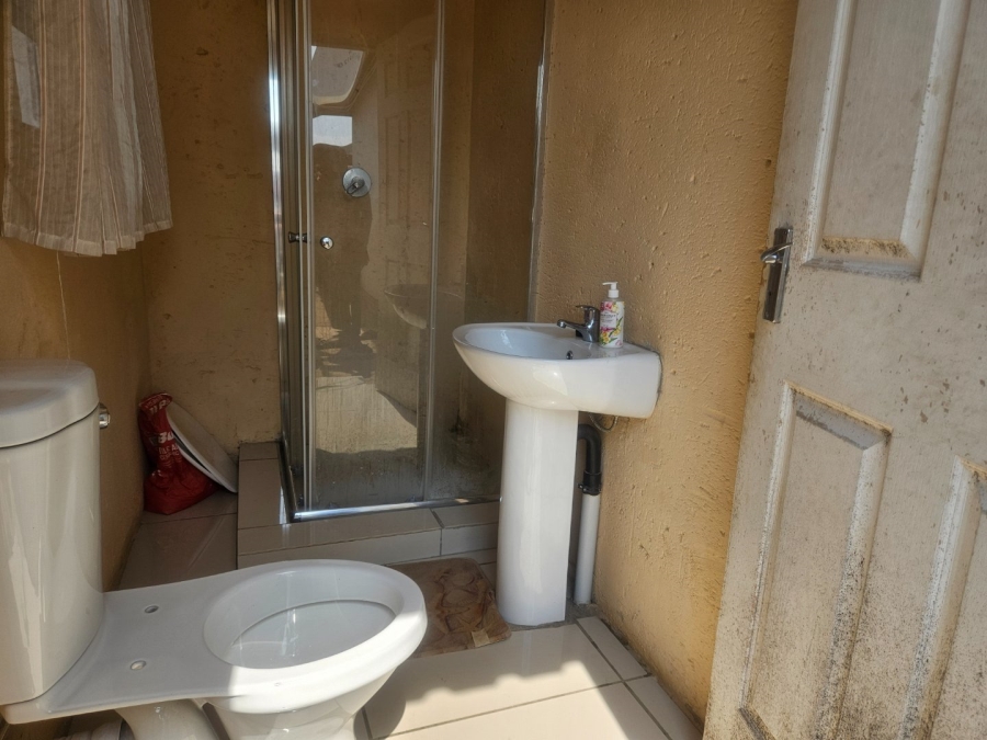 3 Bedroom Property for Sale in Crystal Park Gauteng