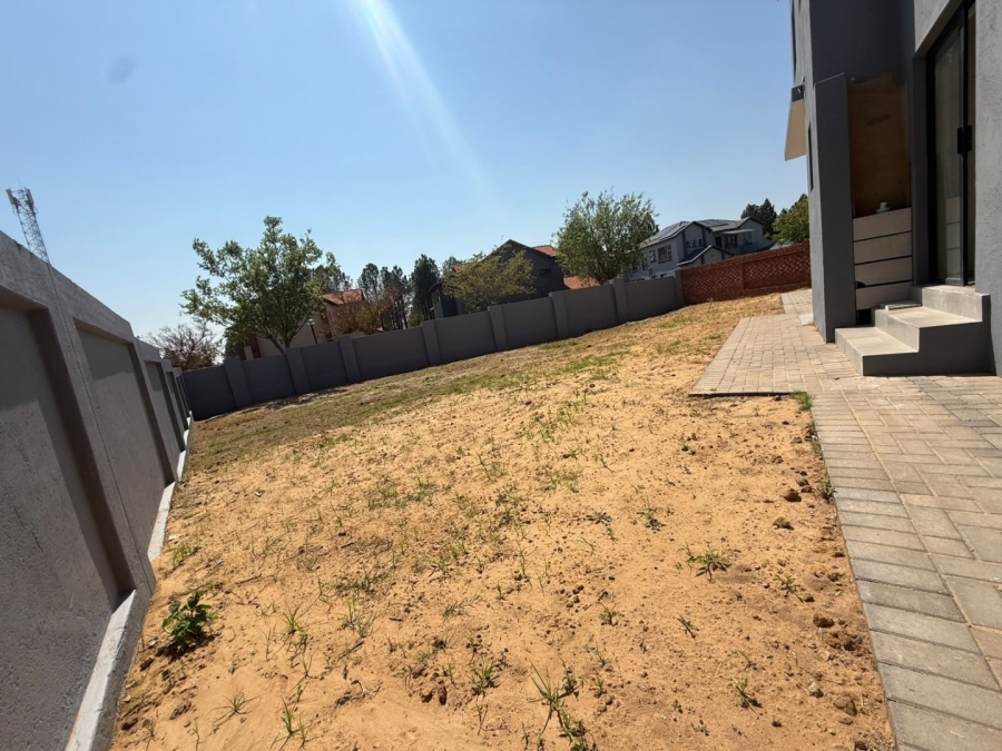 3 Bedroom Property for Sale in Roodepark Eco Estate Gauteng