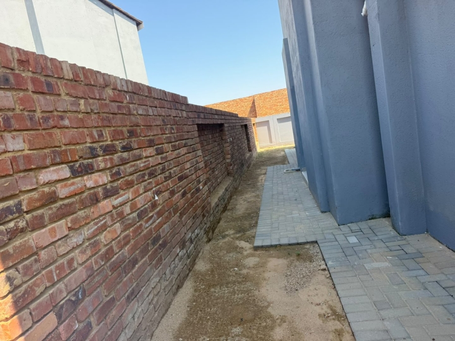 3 Bedroom Property for Sale in Roodepark Eco Estate Gauteng