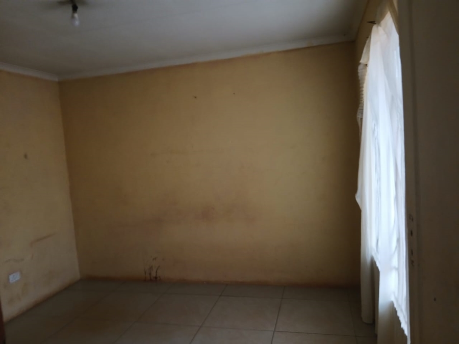  Bedroom Property for Sale in Lawley Gauteng