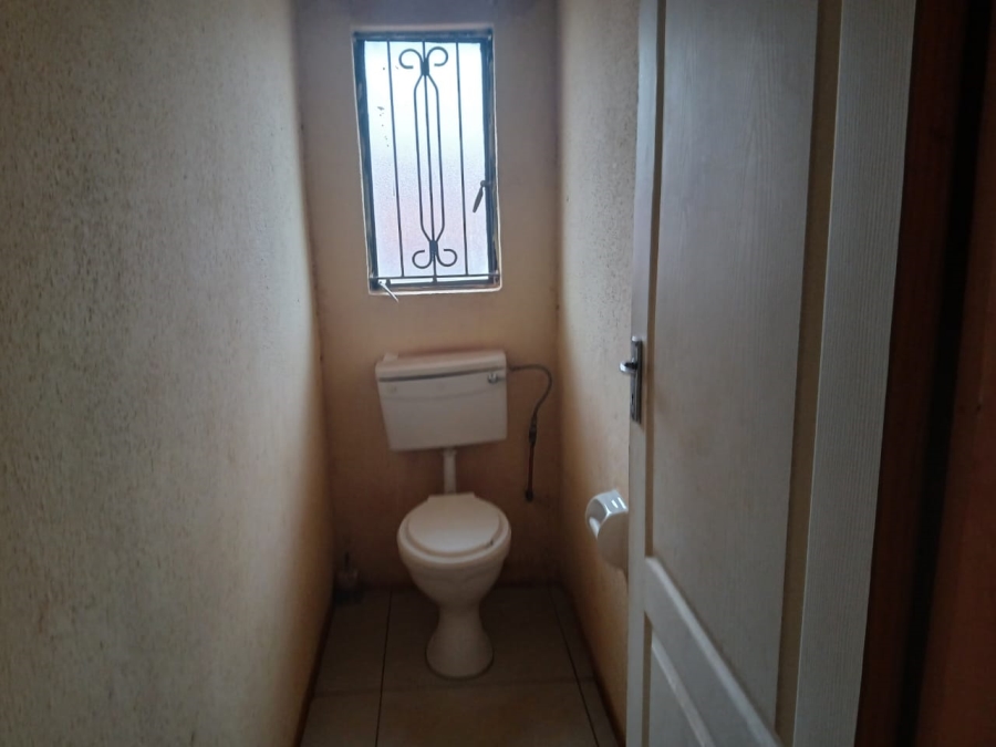  Bedroom Property for Sale in Lawley Gauteng