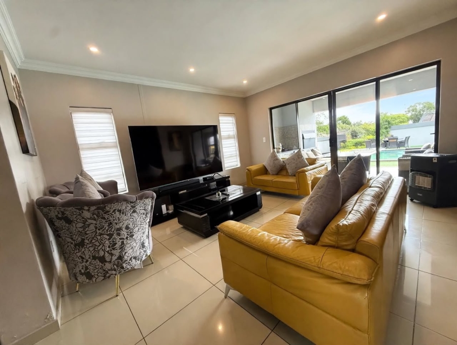 5 Bedroom Property for Sale in Roodepark Eco Estate Gauteng
