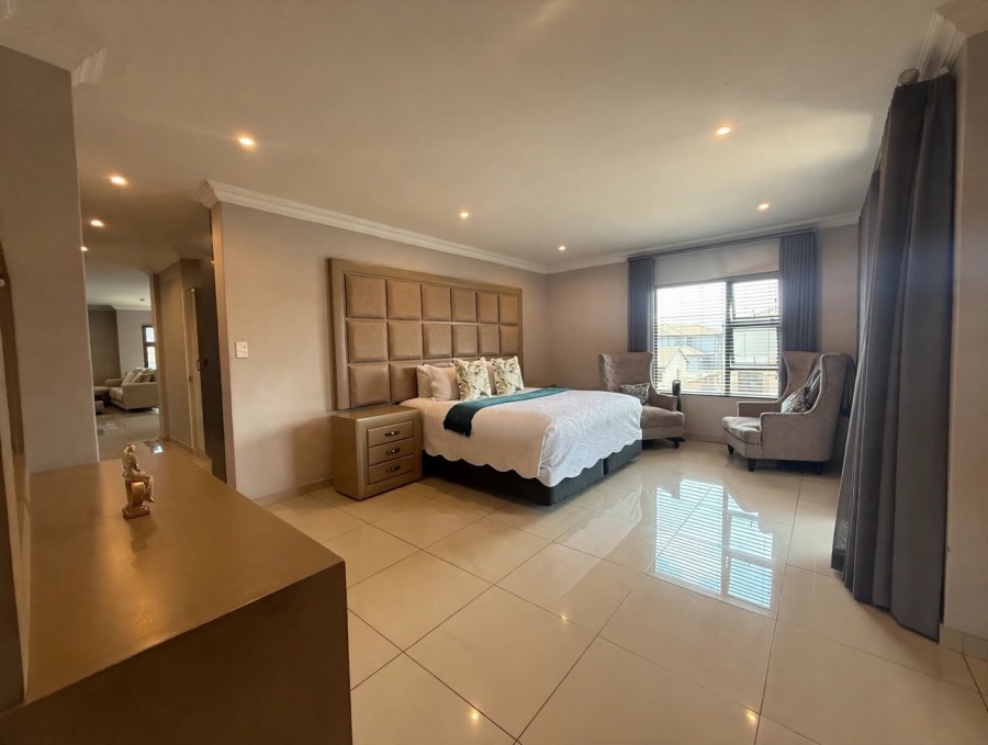 5 Bedroom Property for Sale in Roodepark Eco Estate Gauteng