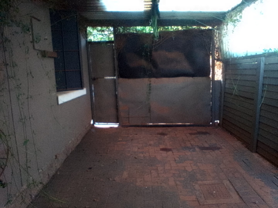  Bedroom Property for Sale in Elandspoort Gauteng