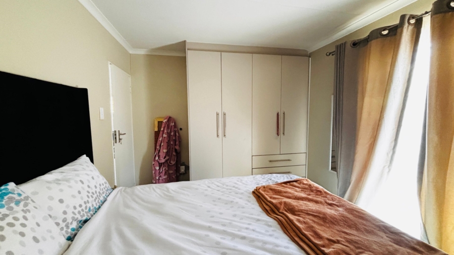 2 Bedroom Property for Sale in Sky City Gauteng