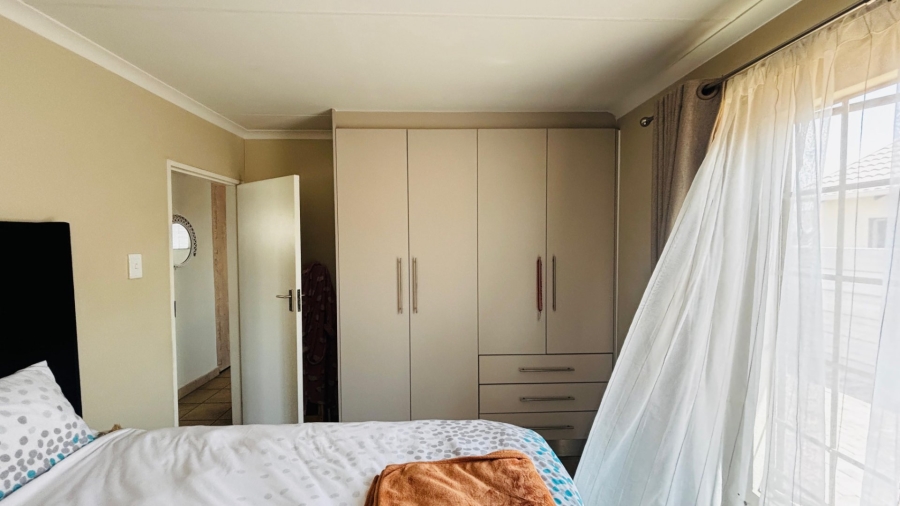 2 Bedroom Property for Sale in Sky City Gauteng