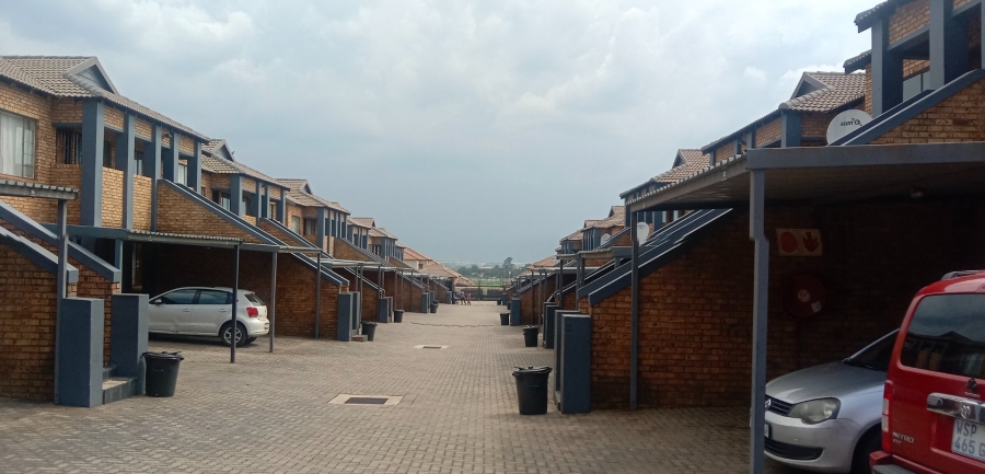  Bedroom Property for Sale in Elspark Gauteng