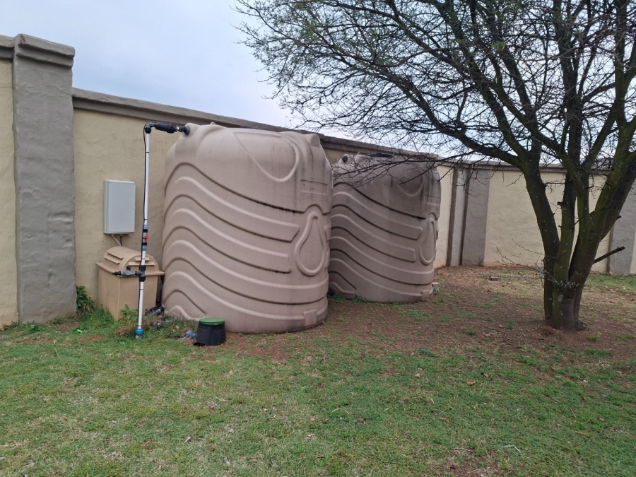 4 Bedroom Property for Sale in Bredell Gauteng