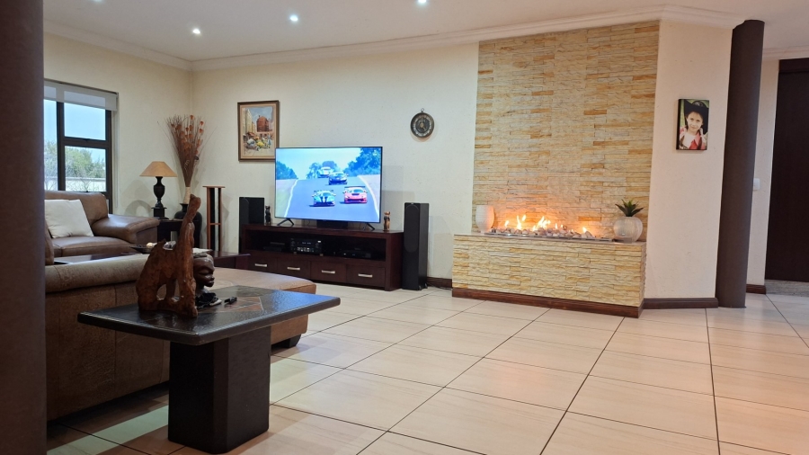 4 Bedroom Property for Sale in Bredell Gauteng