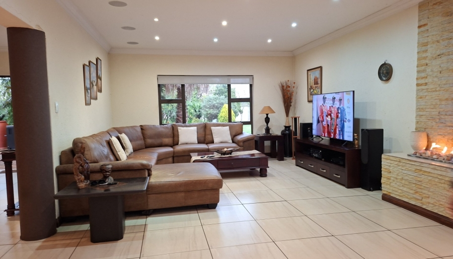 4 Bedroom Property for Sale in Bredell Gauteng
