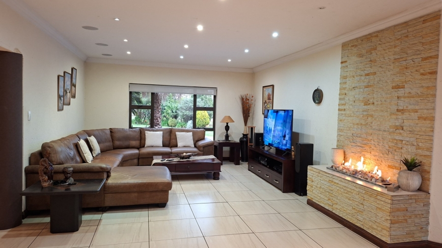 4 Bedroom Property for Sale in Bredell Gauteng