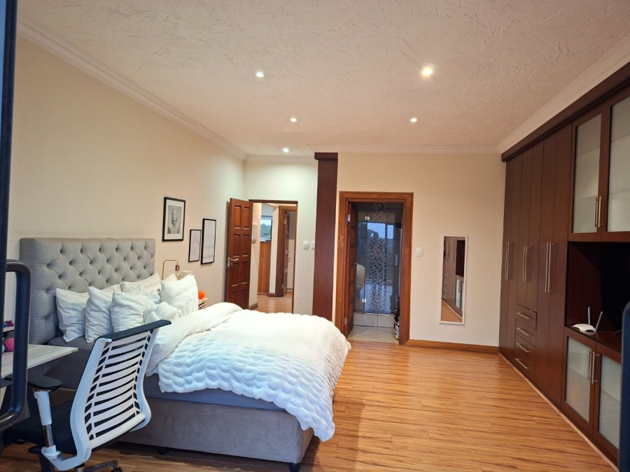 4 Bedroom Property for Sale in Bredell Gauteng