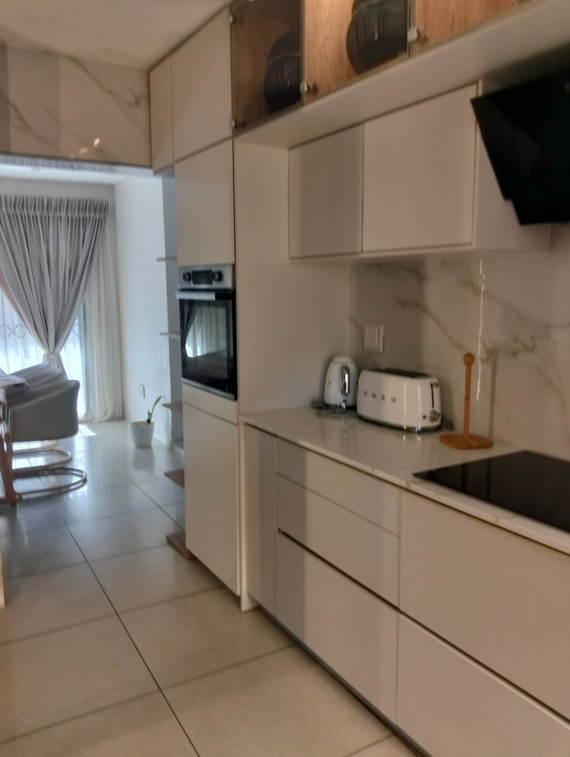 5 Bedroom Property for Sale in Lotus Gardens Gauteng