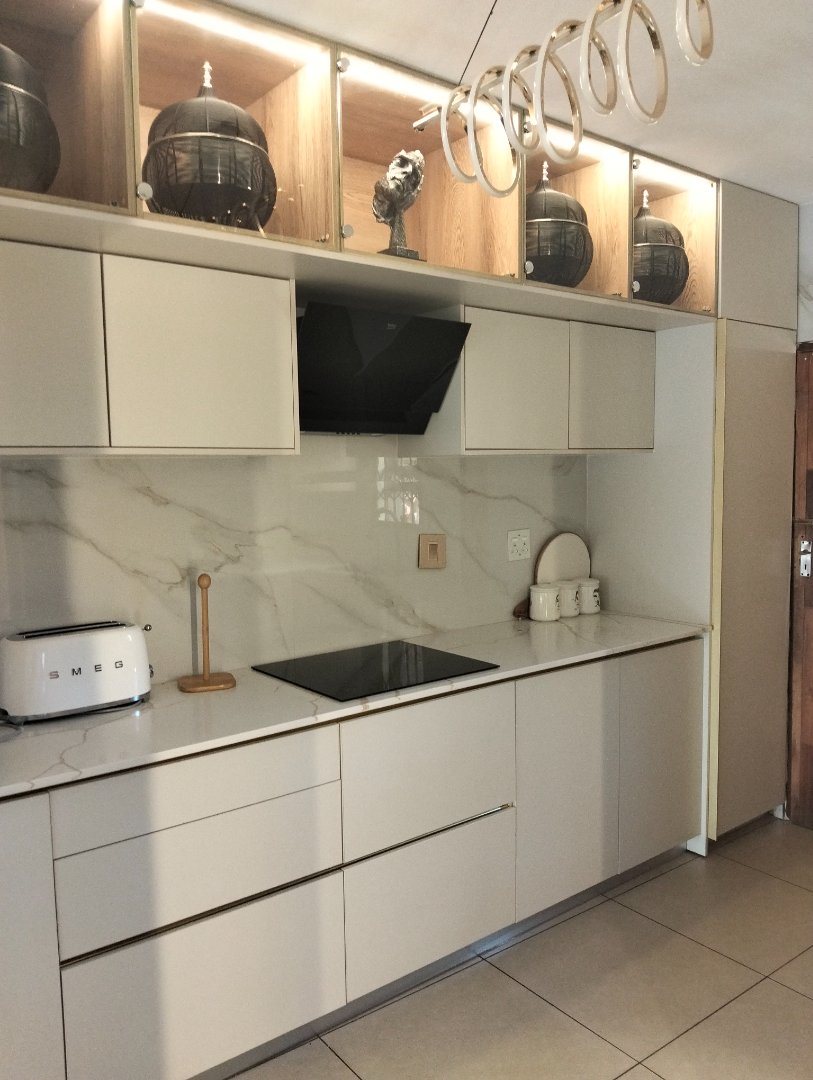 5 Bedroom Property for Sale in Lotus Gardens Gauteng