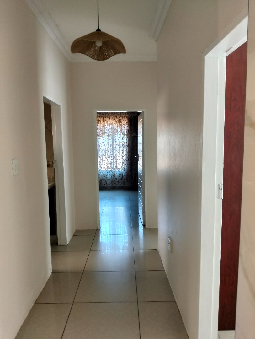 5 Bedroom Property for Sale in Lotus Gardens Gauteng
