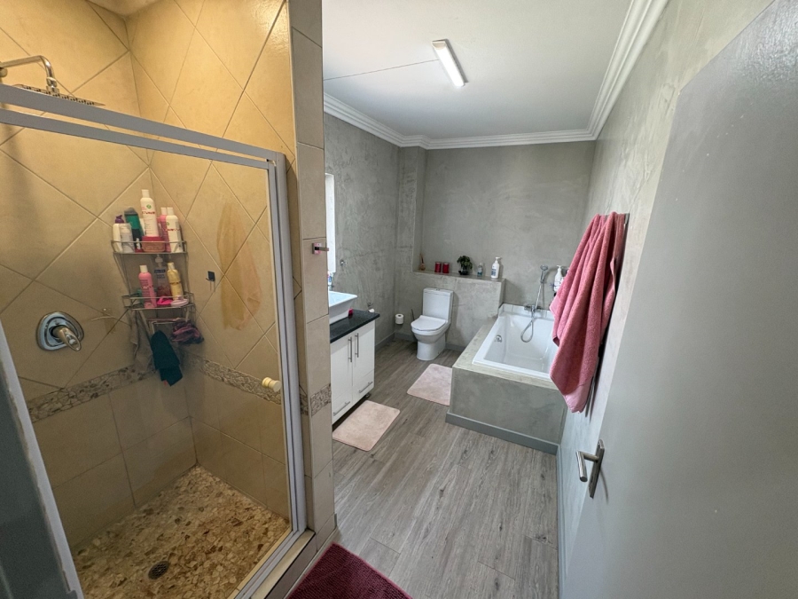 7 Bedroom Property for Sale in Cullinan Gauteng