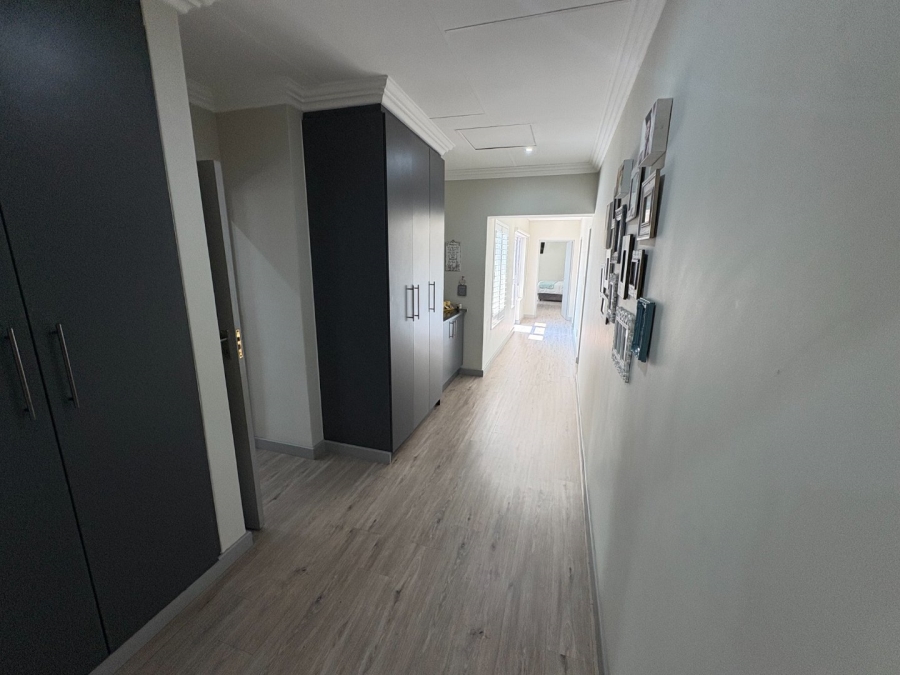 7 Bedroom Property for Sale in Cullinan Gauteng