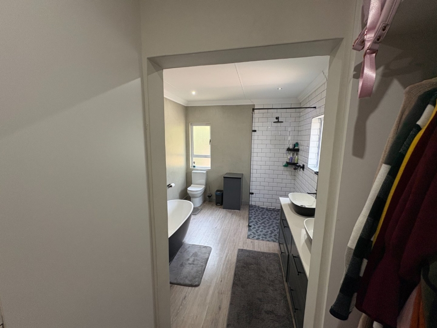7 Bedroom Property for Sale in Cullinan Gauteng