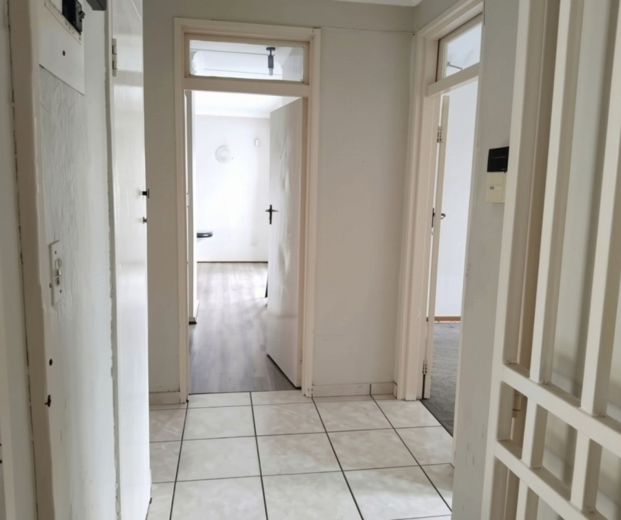 To Let 3 Bedroom Property for Rent in Mondeor Gauteng
