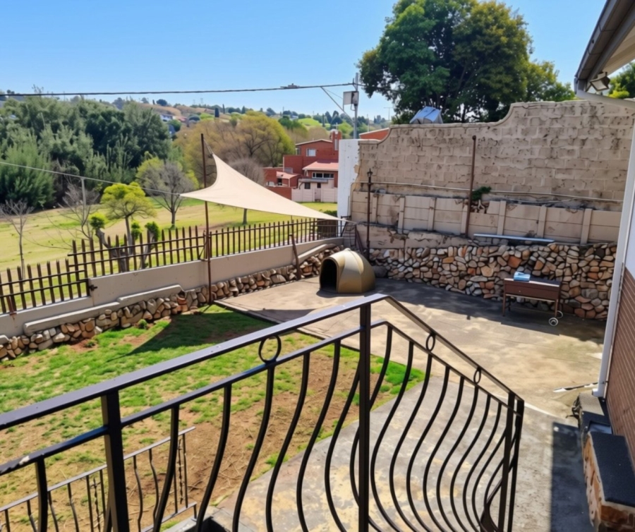 To Let 3 Bedroom Property for Rent in Mondeor Gauteng