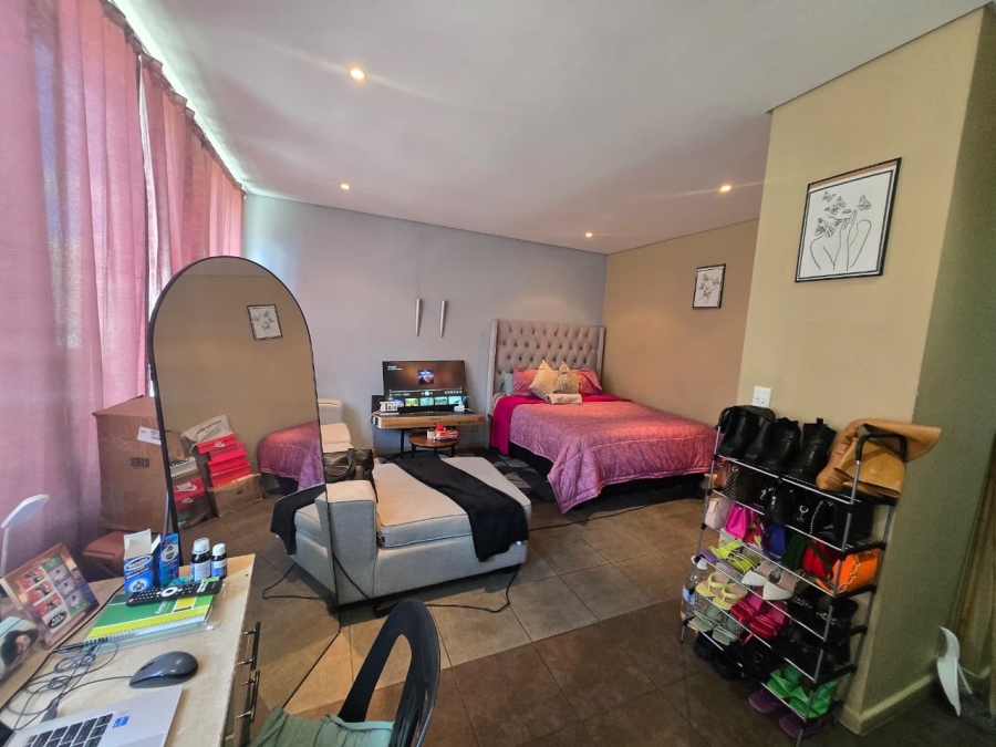 1 Bedroom Property for Sale in Marshalltown Gauteng