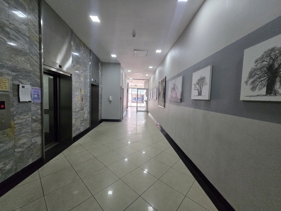 1 Bedroom Property for Sale in Marshalltown Gauteng