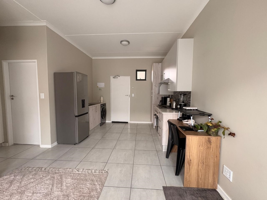  Bedroom Property for Sale in Grand Central Gauteng
