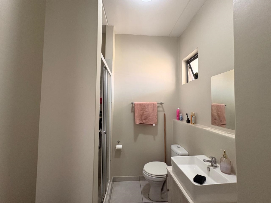  Bedroom Property for Sale in Grand Central Gauteng