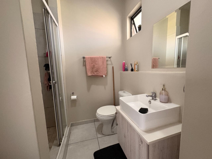  Bedroom Property for Sale in Grand Central Gauteng