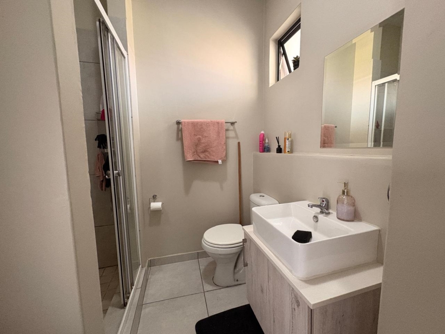  Bedroom Property for Sale in Grand Central Gauteng