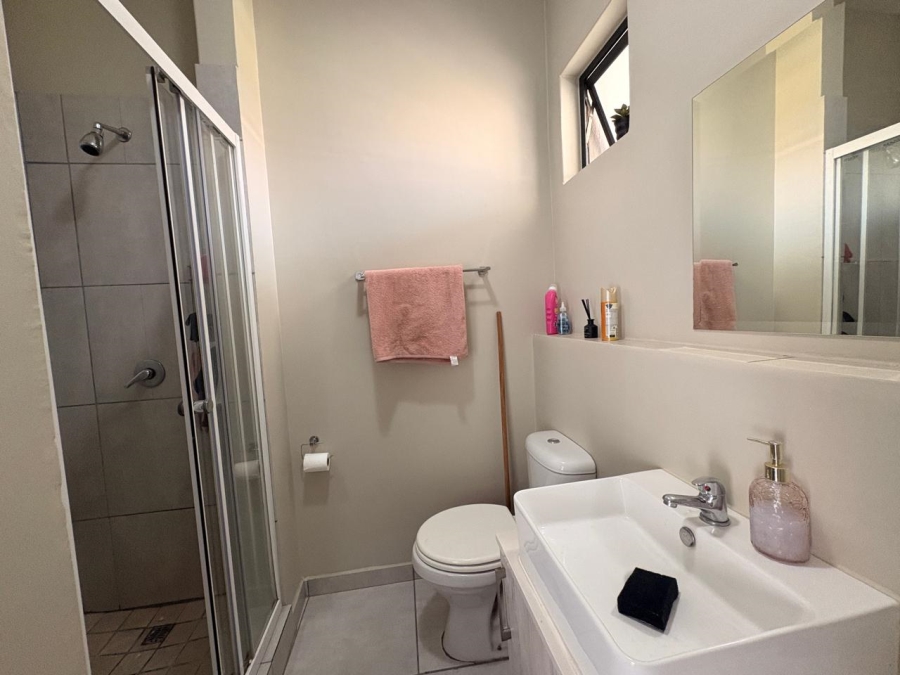  Bedroom Property for Sale in Grand Central Gauteng