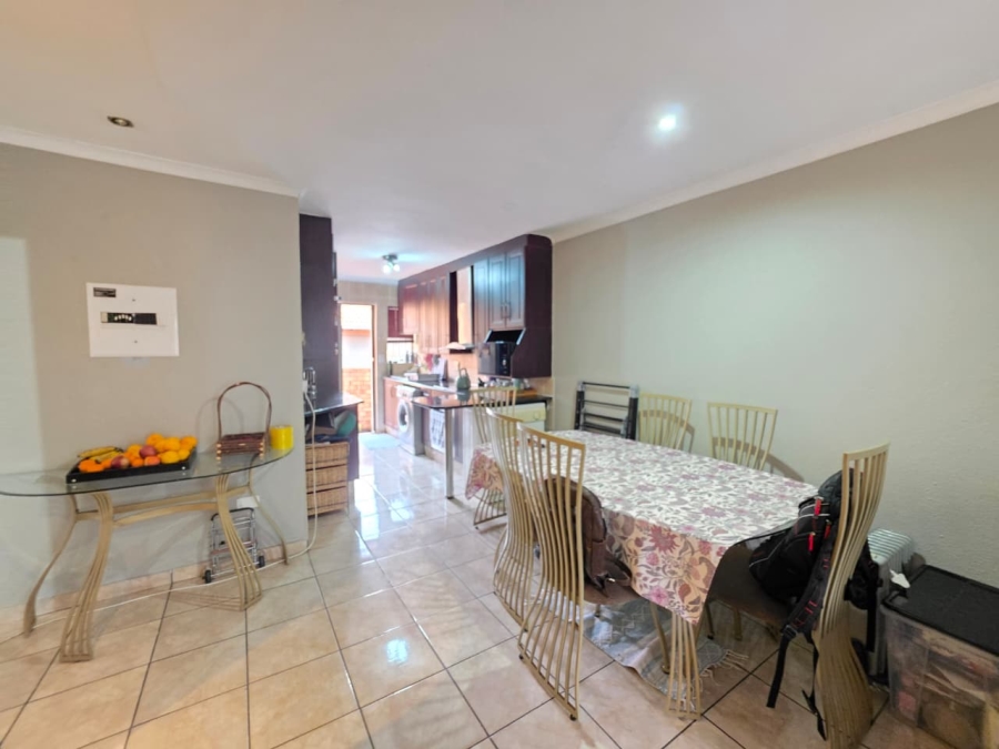 To Let 2 Bedroom Property for Rent in Norkem Park Gauteng