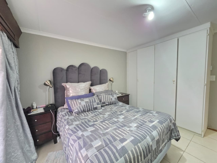 To Let 2 Bedroom Property for Rent in Norkem Park Gauteng
