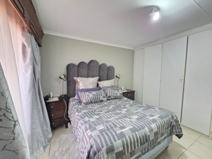 To Let 2 Bedroom Property for Rent in Norkem Park Gauteng