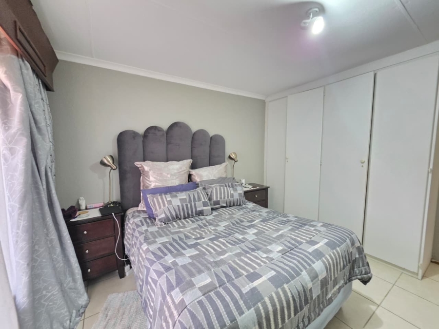 To Let 2 Bedroom Property for Rent in Norkem Park Gauteng