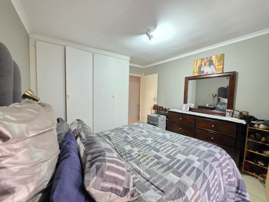 To Let 2 Bedroom Property for Rent in Norkem Park Gauteng