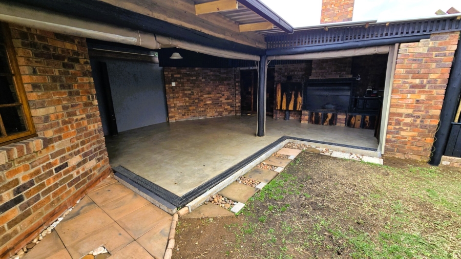 To Let 3 Bedroom Property for Rent in Villieria Gauteng